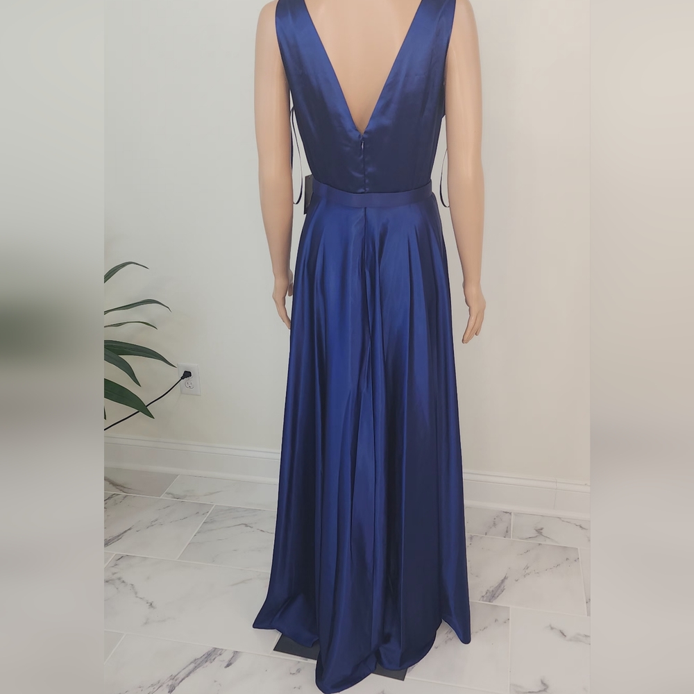 marina deep v belted stretched charmeuse gown - Picture 12 of 15